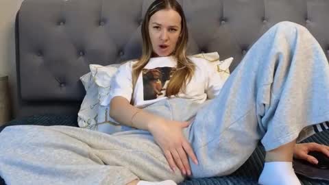 ange1ok online show from February 2026 09:14:01 AM