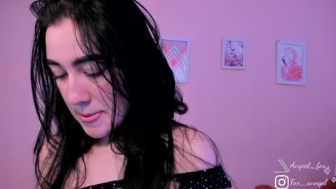 Snapshot of angeel_fox chatting on May 2026 04:45:02 PM Angel online show from May 2026 04:45:02 PM