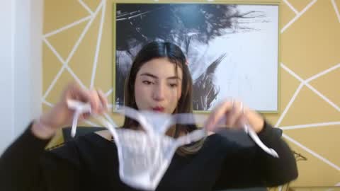 angeel queen  online show from April 2026 01:12:02 PM