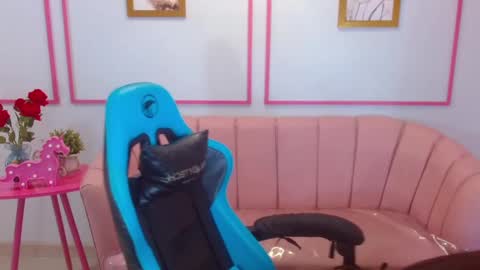 angel09 a online show from February 2025 10:41:01 AM