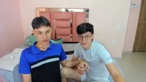 Angel and Jeff online show from November 2025 07:52:02 AM