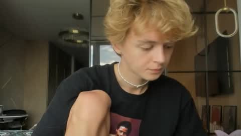 angel_andreww online show from May 2026 10:33:01 AM