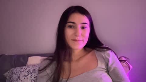 Snapshot of angel_babyyy1 chatting on October 2025 01:35:01 AM Angel baby anna online show from October 2025 01:35:01 AM