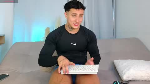 Snapshot of angel_boy01 chatting on June 2026 02:27:01 AM angel_boy01 online show from June 2026 02:27:01 AM
