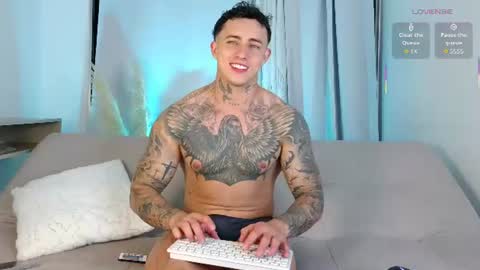 Snapshot of angel_boy01 chatting on June 2026 01:38:02 AM angel_boy01 online show from June 2026 01:38:02 AM