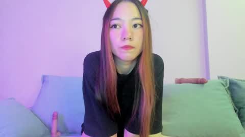 Snapshot of angel_cakee chatting on May 2026 07:22:02 PM Luluu Chu online show from May 2026 07:22:02 PM