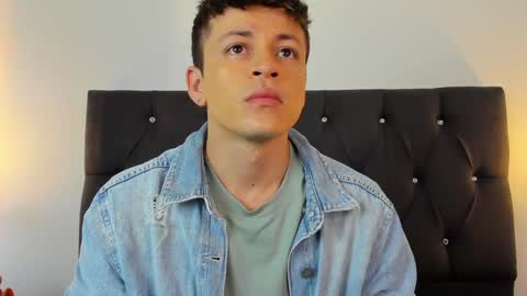 Angel Cuervo online show from January 2025 01:16:02 PM