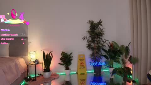 Snapshot of angel_danm_milf chatting on October 2025 10:17:02 AM Patricia - online show from October 2025 10:17:02 AM