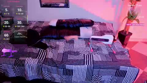 Snapshot of angel_dragun chatting on September 2025 05:23:02 AM Angel-dragun online show from September 2025 05:23:02 AM