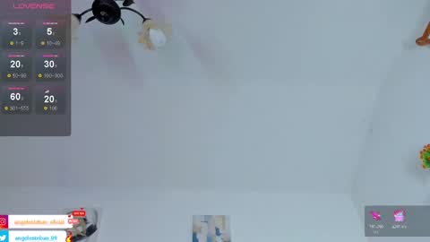 Snapshot of angel_esteban_fx chatting on October 2025 03:32:02 AM ngel Esteban online show from October 2025 03:32:02 AM