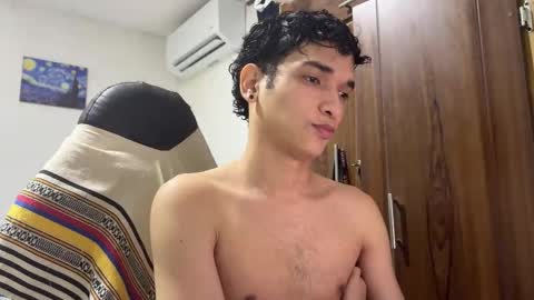 Snapshot of angel_hotc chatting on November 2025 11:24:01 PM Angel online show from November 2025 11:24:01 PM