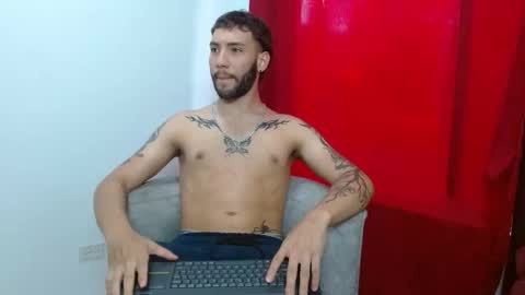 angel_kyrozz online show from October 2025 07:14:02 PM