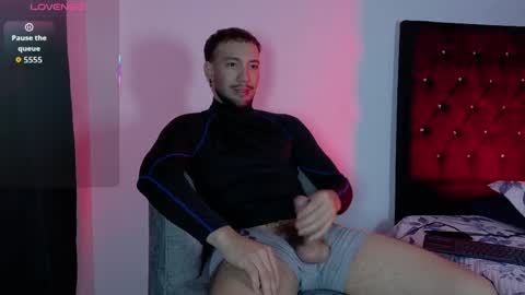Snapshot of angel_kyrozz chatting on May 2026 05:31:01 PM angel_kyrozz online show from May 2026 05:31:01 PM