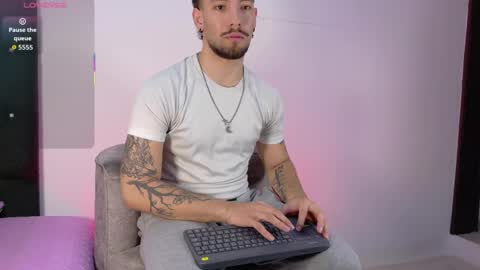 Snapshot of angel_kyrozz chatting on May 2026 07:07:01 PM angel_kyrozz online show from May 2026 07:07:01 PM