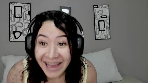 Angel online show from January 2026 11:21:01 PM