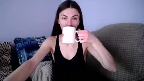 Zoe online show from March 2025 11:50:01 AM