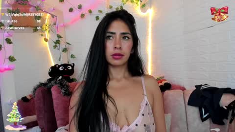 Snapshot of angela_black_hair chatting on January 2025 12:31:01 PM Angela black hair online show from January 2025 12:31:01 PM
