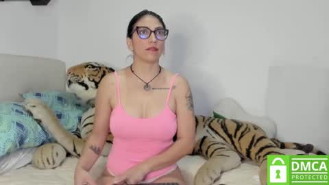 Angela online show from January 2025 02:46:01 PM