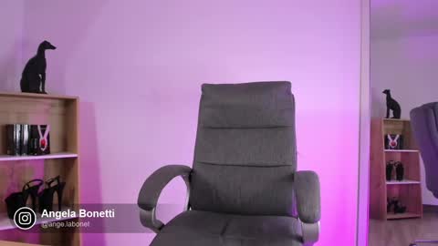Angela Bonetti online show from March 2025 12:37:02 AM