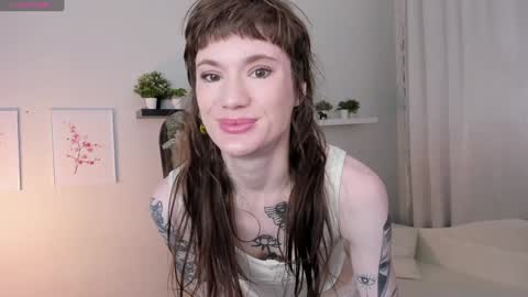 Snapshot of angela_fog chatting on December 2024 07:10:01 AM angela_fog online show from December 2024 07:10:01 AM