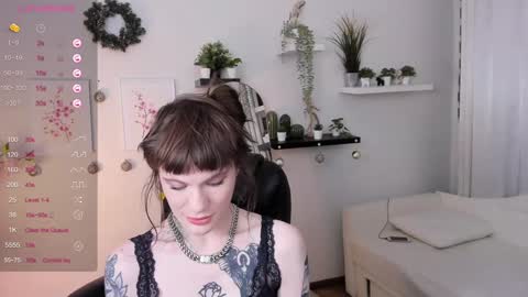 Snapshot of angela_fog chatting on December 2024 04:01:02 AM angela_fog online show from December 2024 04:01:02 AM