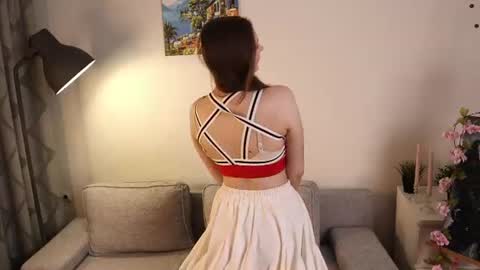 Snapshot of angela_franklin chatting on June 2026 06:21:02 PM Elsa online show from June 2026 06:21:02 PM