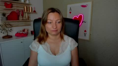 Angela online show from June 2026 05:28:01 AM