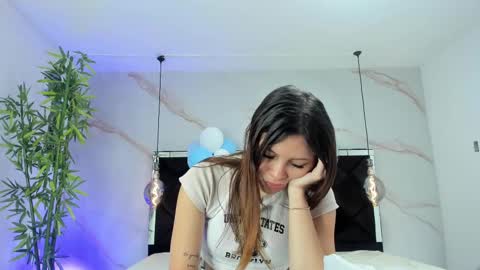 ANGELA online show from October 2025 12:13:02 PM