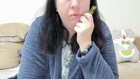 Angela online show from January 2026 05:44:01 AM