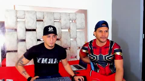 Angel And Cris online show from September 2025 12:27:02 PM