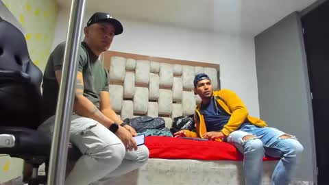 Angel And Cris online show from September 2025 12:16:02 PM