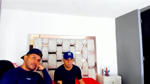 Angel And Cris online show from September 2025 12:27:02 PM