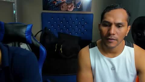 Angel And Cris online show from September 2025 12:18:01 PM