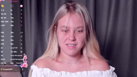 Snapshot of angelanty chatting on September 2025 03:16:02 PM Darsi Anty online show from September 2025 03:16:02 PM