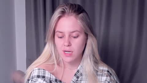 Snapshot of angelanty chatting on October 2025 03:10:02 PM Darsi Anty online show from October 2025 03:10:02 PM