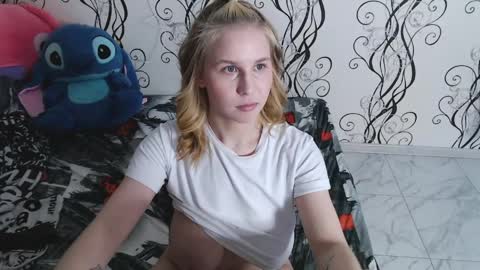 Angela online show from April 2026 06:57:01 AM