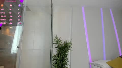 Snapshot of angelbae_ chatting on January 2025 01:31:02 PM AngelBae online show from January 2025 01:31:02 PM