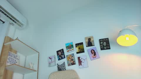 Snapshot of angelbae_ chatting on October 2025 09:24:01 PM AngelBae online show from October 2025 09:24:01 PM