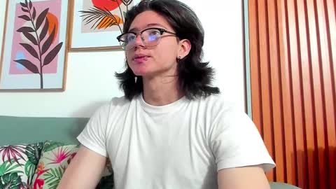 Snapshot of angelbennet_ chatting on December 2024 04:56:01 AM Angel Bennet online show from December 2024 04:56:01 AM