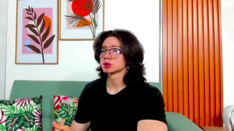 Snapshot of angelbennet_ chatting on December 2024 03:17:02 AM Angel Bennet online show from December 2024 03:17:02 AM