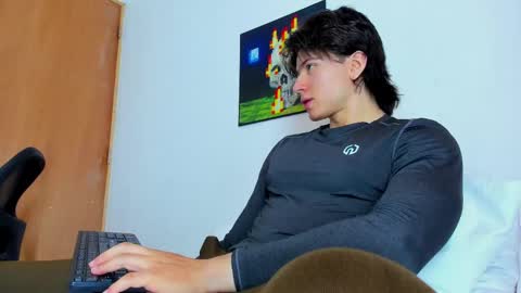 Snapshot of angelbennet_ chatting on June 2026 05:07:01 PM Angel Bennet online show from June 2026 05:07:01 PM