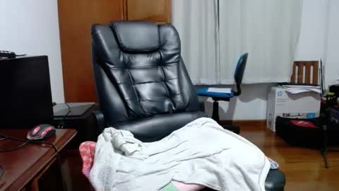 angelbuttslut online show from April 2026 08:45:01 AM