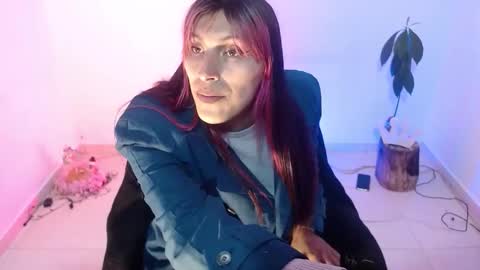 angele online show from November 2025 05:01:02 AM