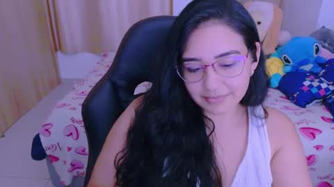 Snapshot of angeleslinda chatting on January 2025 09:37:01 PM anastasia online show from January 2025 09:37:01 PM