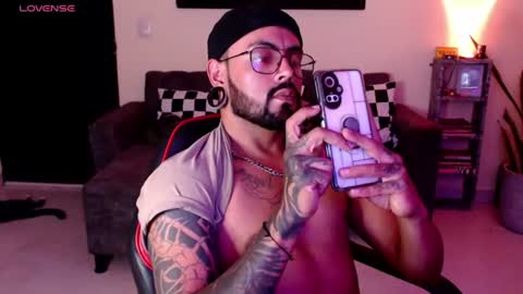 Snapshot of angelfade666 chatting on June 2026 04:33:01 AM Miguel Angel online show from June 2026 04:33:01 AM