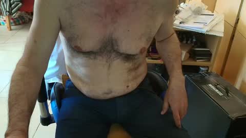 Snapshot of angelgarcia269 chatting on November 2025 12:05:02 PM angelgarcia269 online show from November 2025 12:05:02 PM