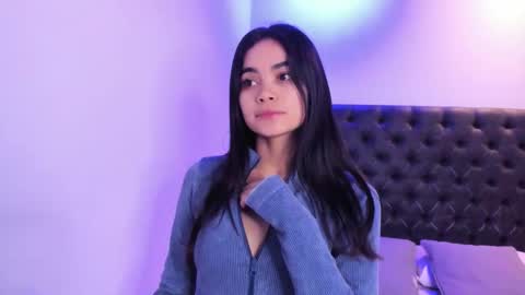 Angeli online show from October 2025 10:49:01 AM