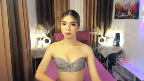 MISS PAU online show from September 2025 01:13:01 PM