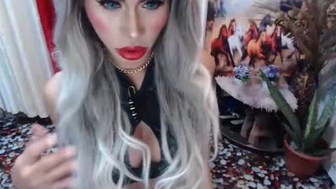 DIVINE ANGEL online show from February 2025 01:11:02 AM