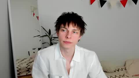 Snapshot of angelic_look chatting on March 2025 02:59:01 PM Daniel online show from March 2025 02:59:01 PM